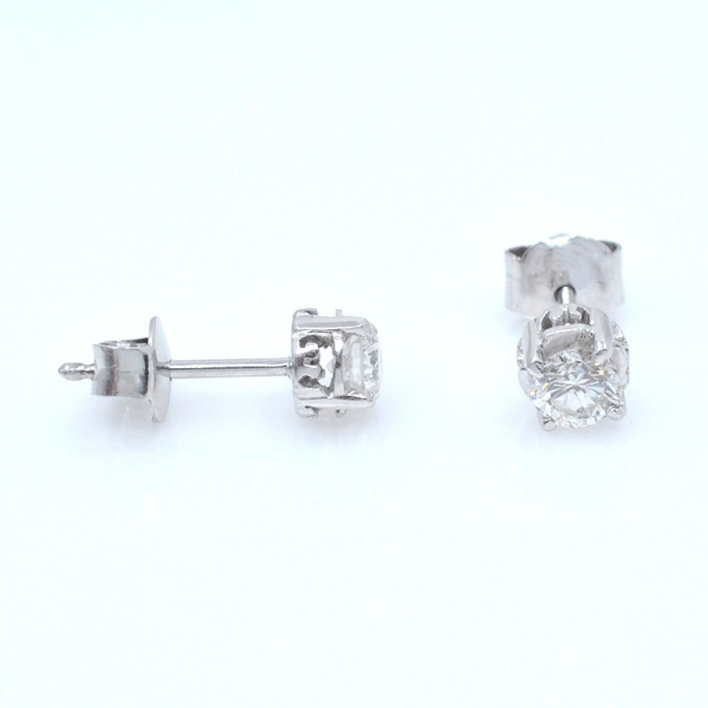 Caravanas en oro 18k blanco y brillantes Caravanas en oro 18k blanco y brillantes