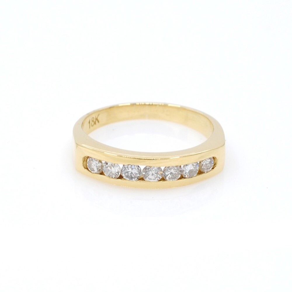 Anillo en oro 18k amarillo y 7 brillantes Anillo en oro 18k amarillo y 7 brillantes