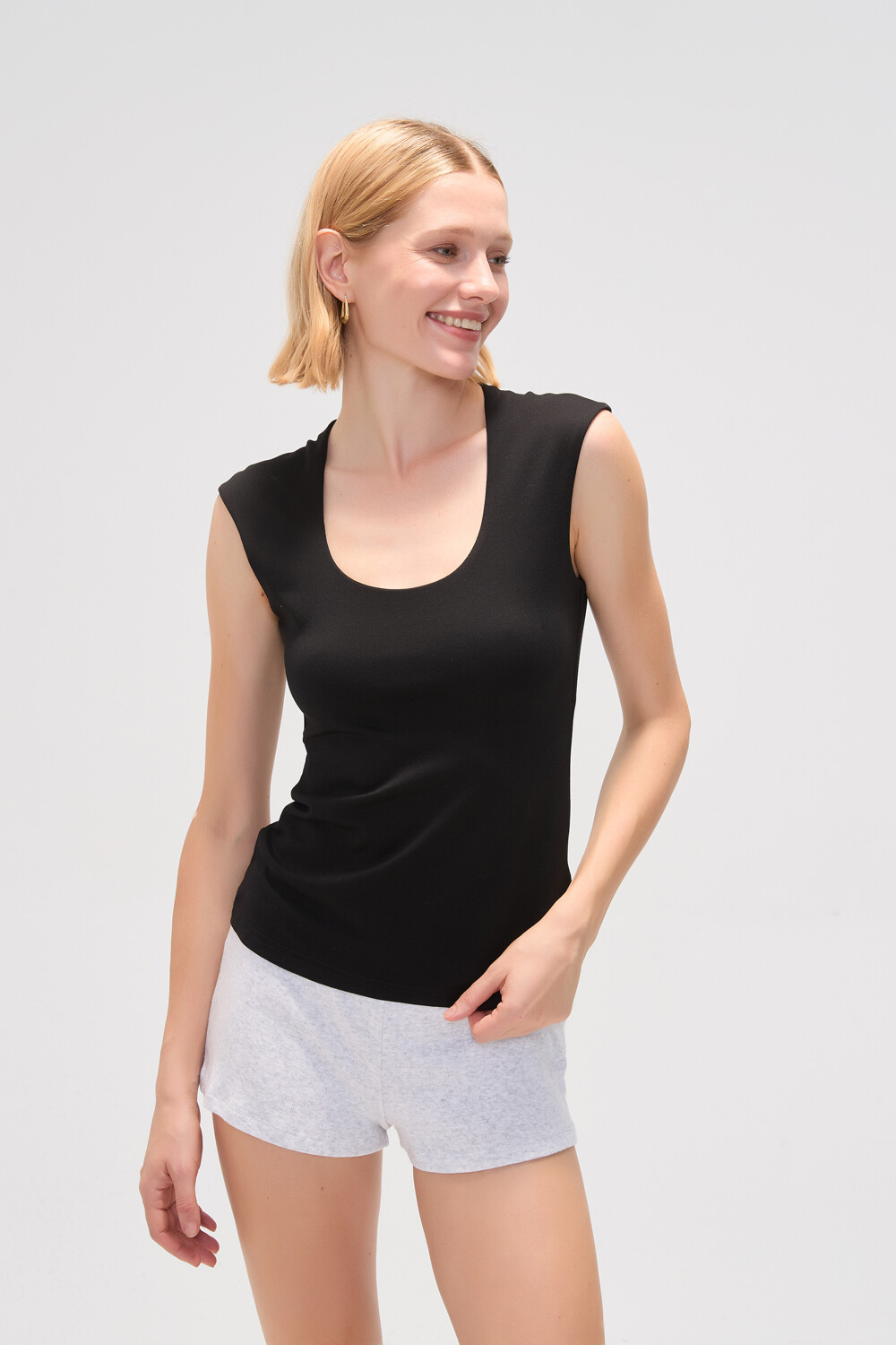 Musculosa Clia Negro