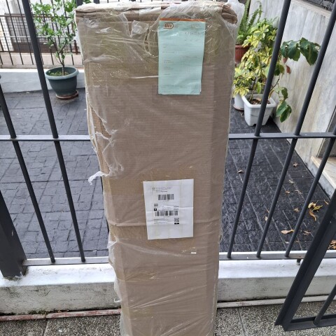 [OUTLET] Rack TV Luka 120 cm Grafito con Puertas Miel – Hasta 50” con Patas y 2 Nichos [OUTLET] Rack TV Luka 120 cm Grafito con Puertas Miel – Hasta 50” con Patas y 2 Nichos