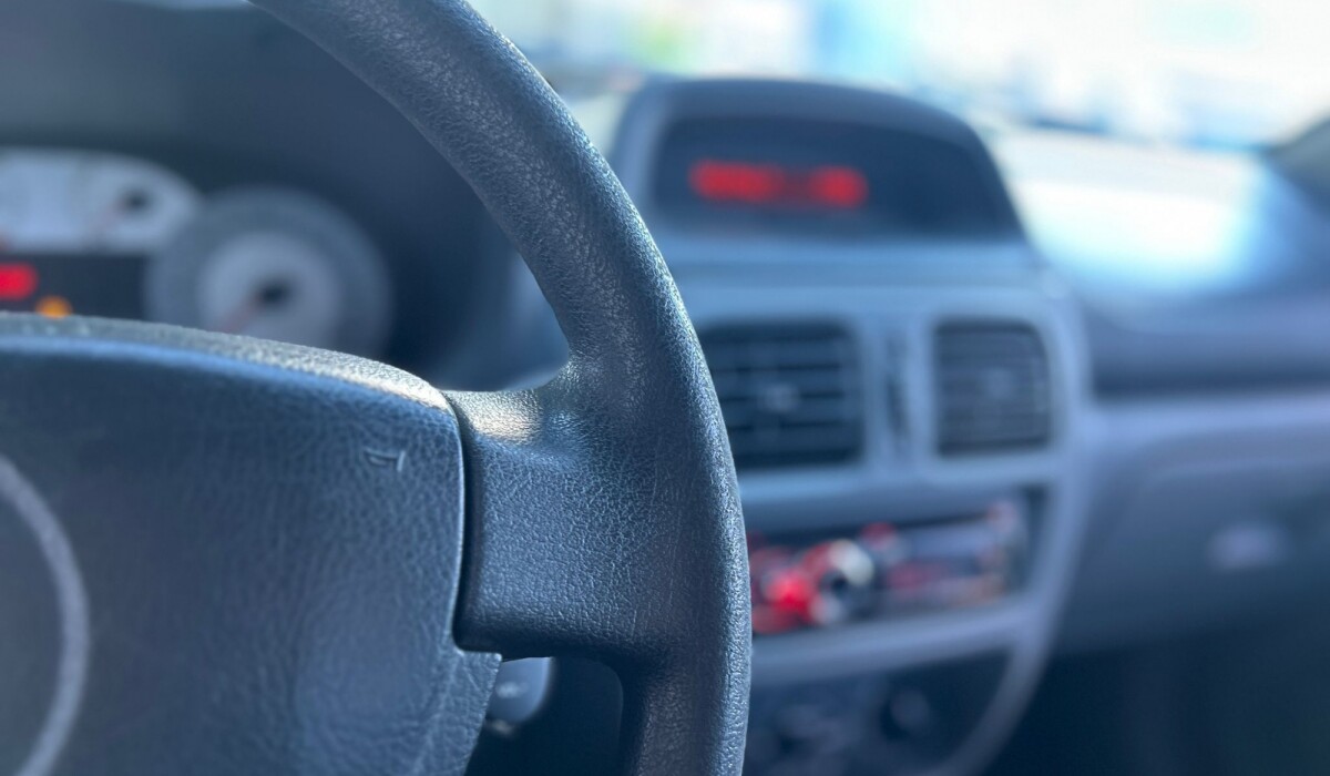 Renault Clio Expression 1.6 2006 Renault Clio Expression 1.6 2006