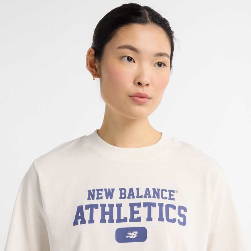 Remera New Balance de Dama - Heritage Relaxed - WT51530SST WHITE
