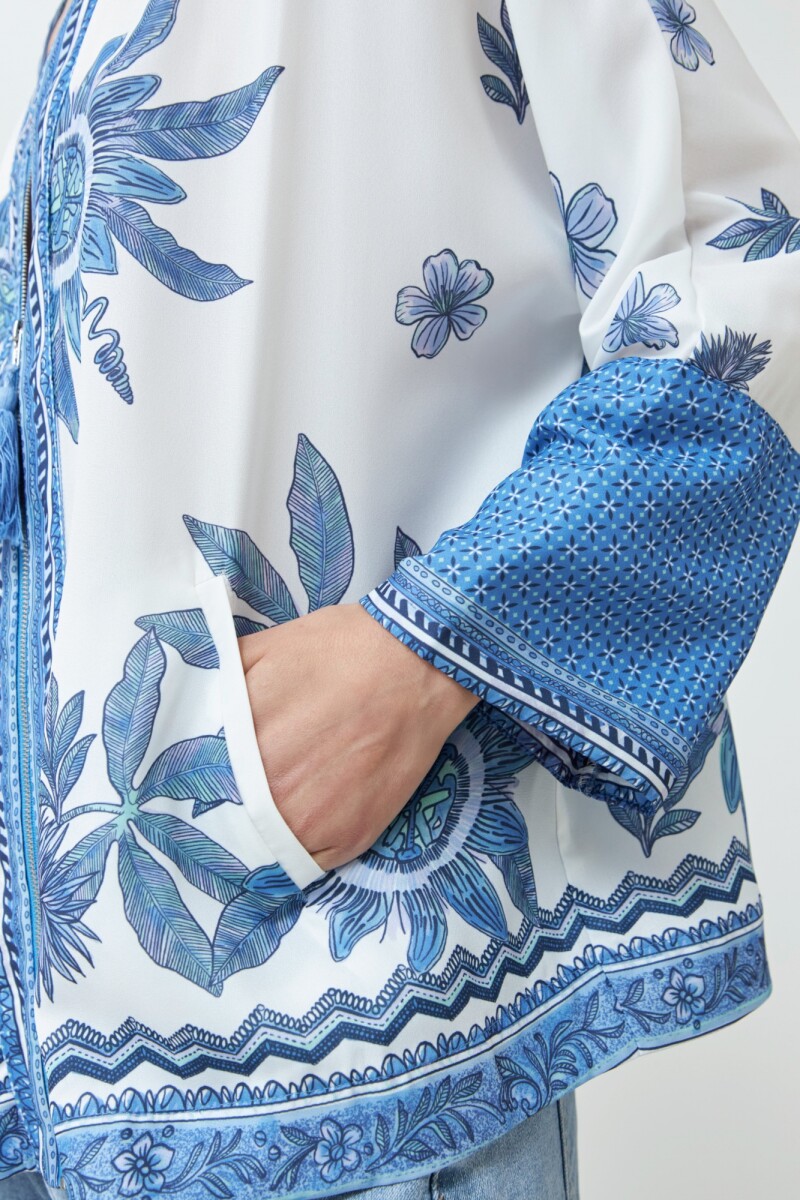 Kimono estampado con cierre azul