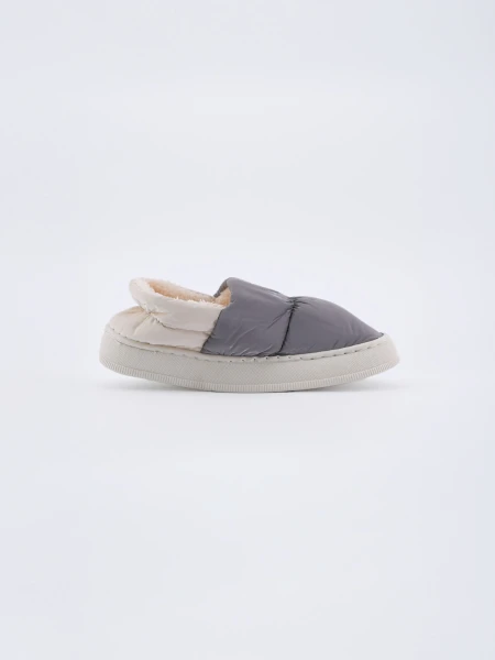 PANTUFLA SEVEN GRIS