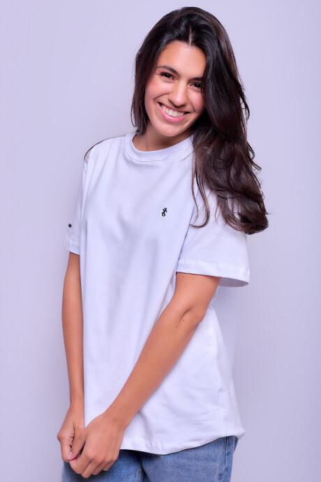 Remera Cerdeña Blanca con logo verde