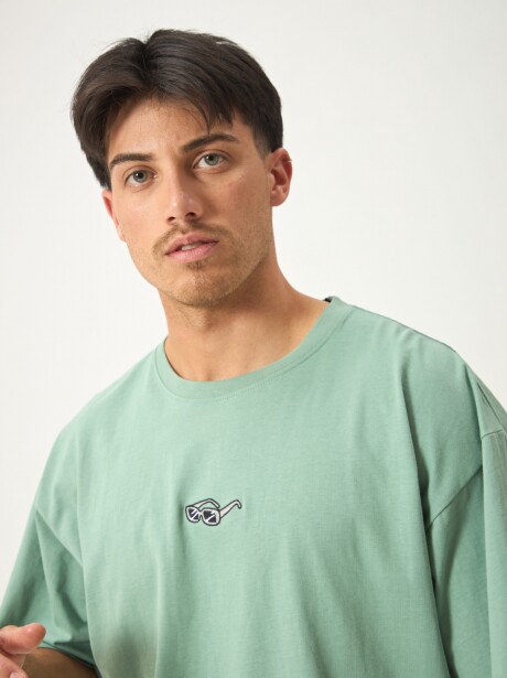 REMERA LENTES VERDE