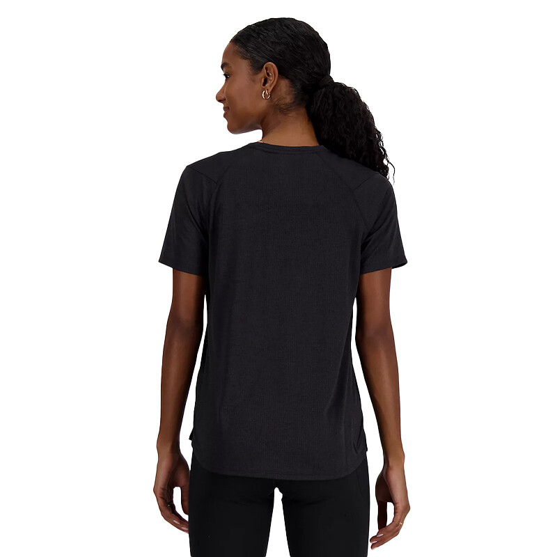 Remera New Balance Athletics Sleeve Negro