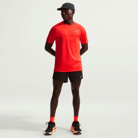 Remera Nike Dri-Fitadv Stride Manga Corta de Hombre Rojo