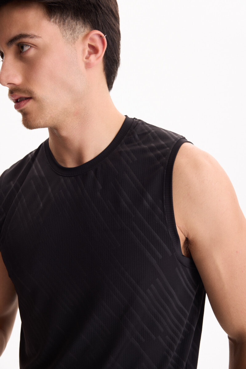 Remera DryFit Shift Negro