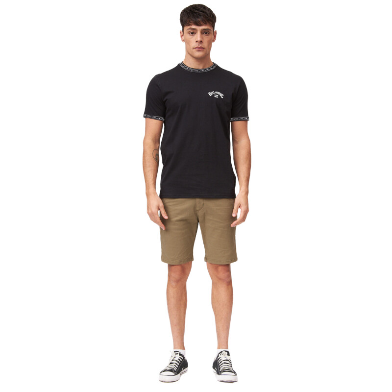 Remera Billabong Collar Wave Barrel - Negro Remera Billabong Collar Wave Barrel - Negro
