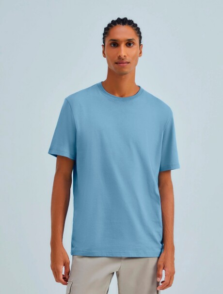 CAMISETA BÁSICA MANGA CORTA CELESTE