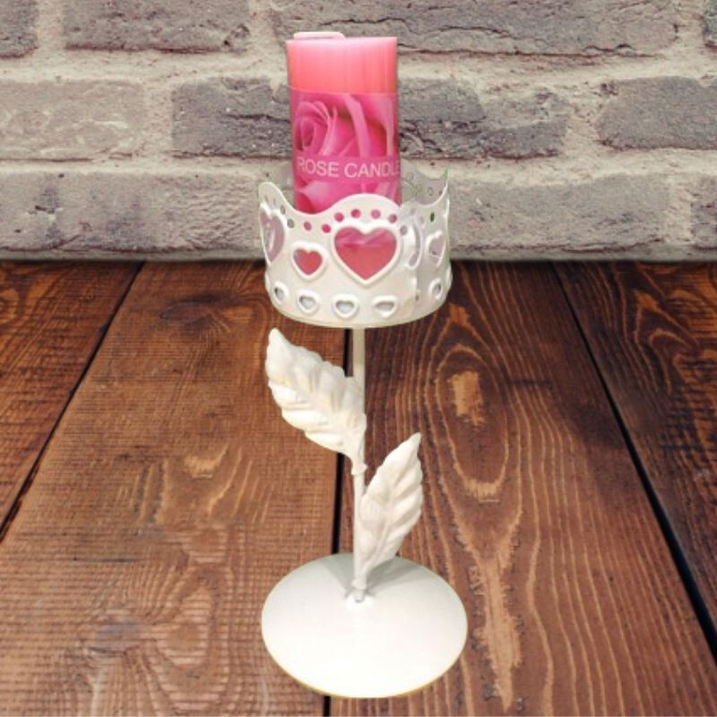 Candelabro Blanco con Hojas Candelabro Blanco con Hojas