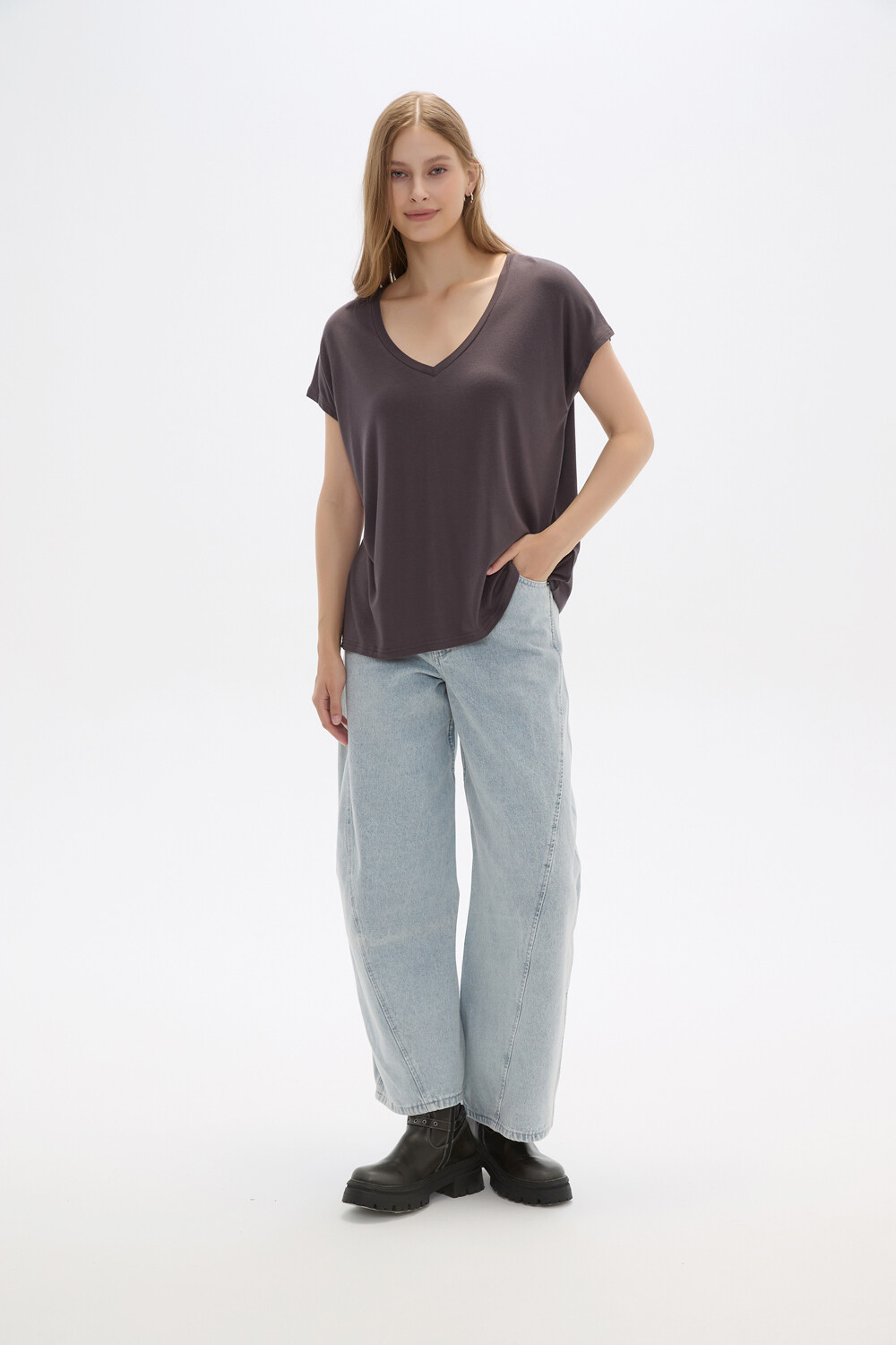 Remera Venom Gris Oscuro