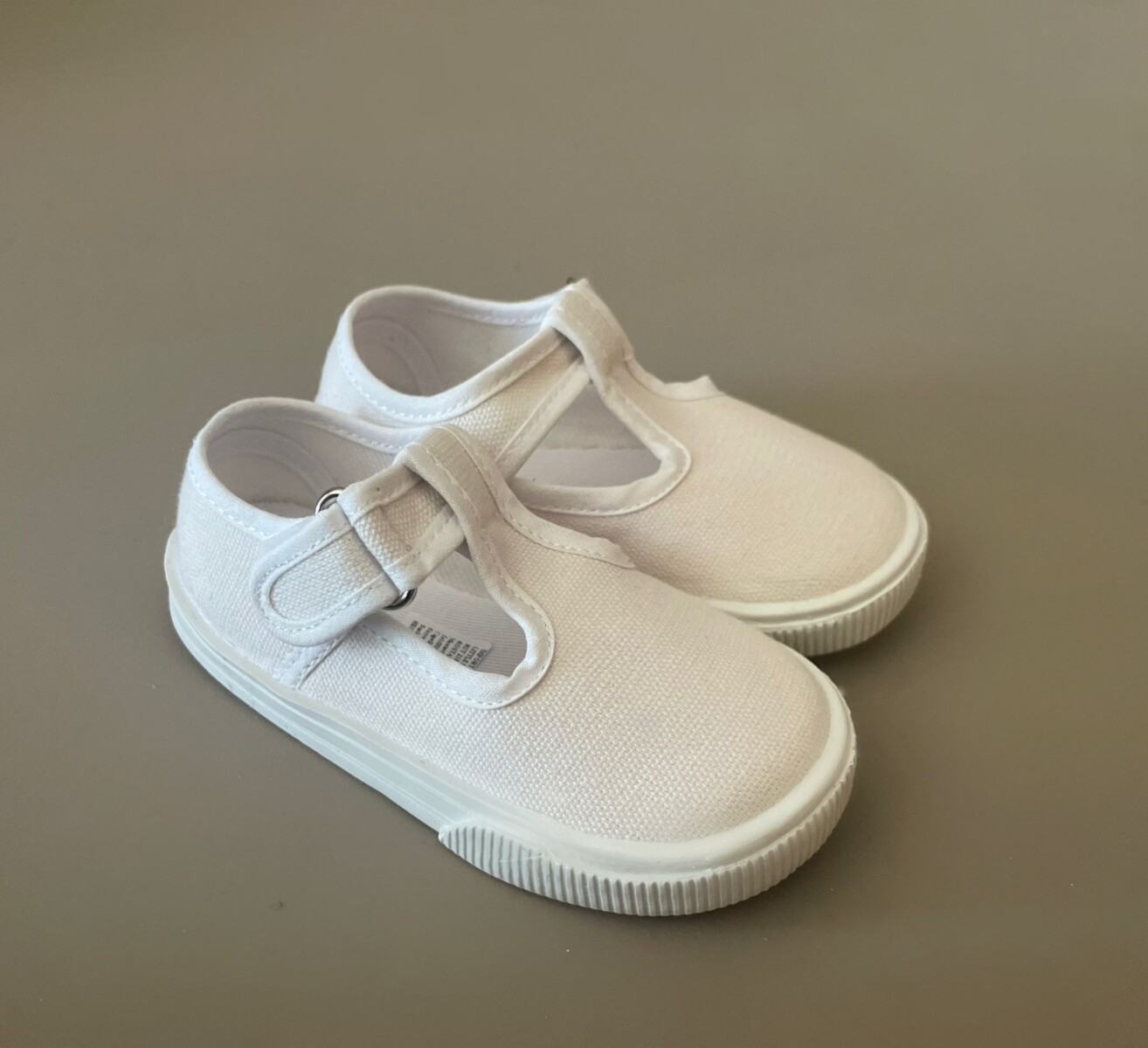 Guillermina De Lona Canvas Toddler Lisas Del 22 Al 26 - Blanco 