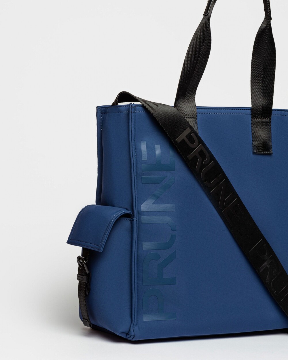 Cartera Al Hombro Light Nylon Negro Azul