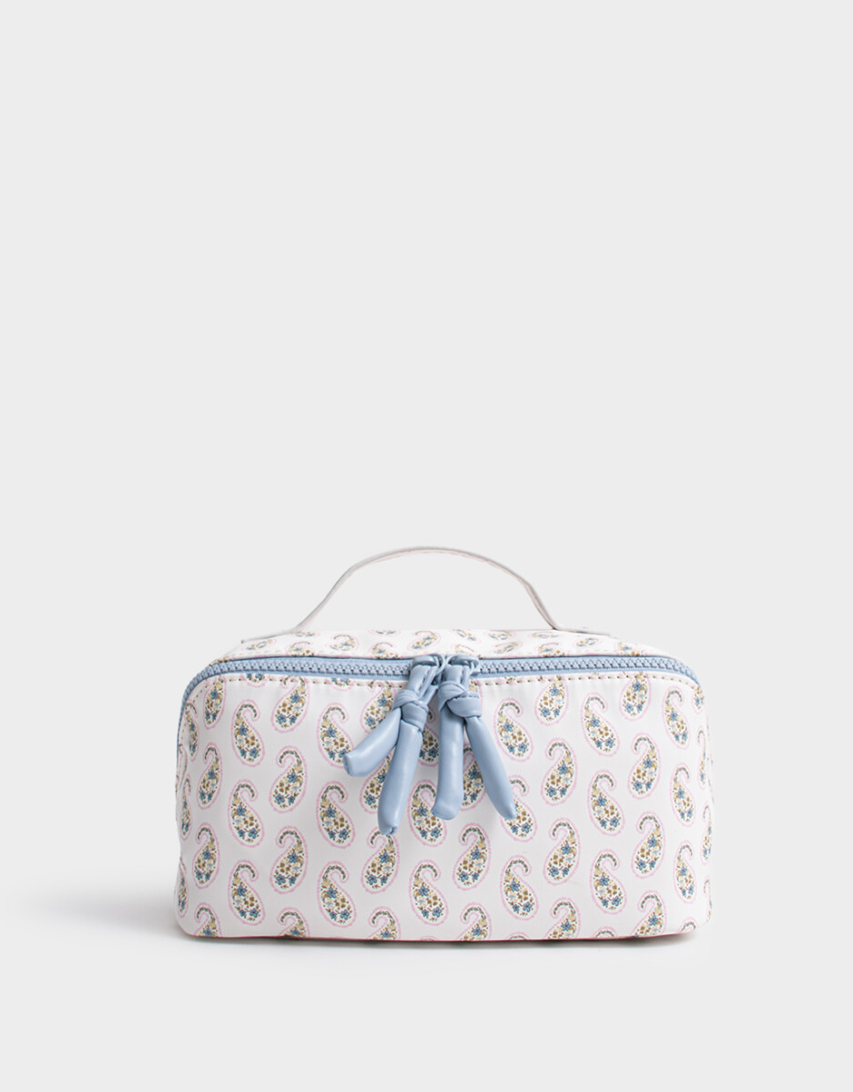 Necessaires 