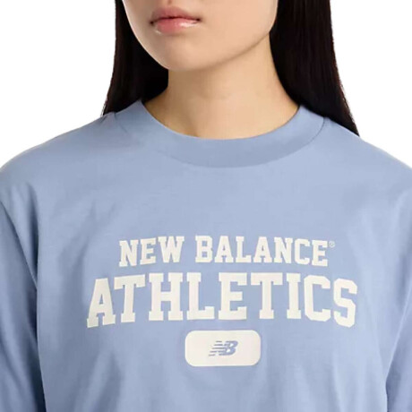 Remera New Balance Heritage Relaxed