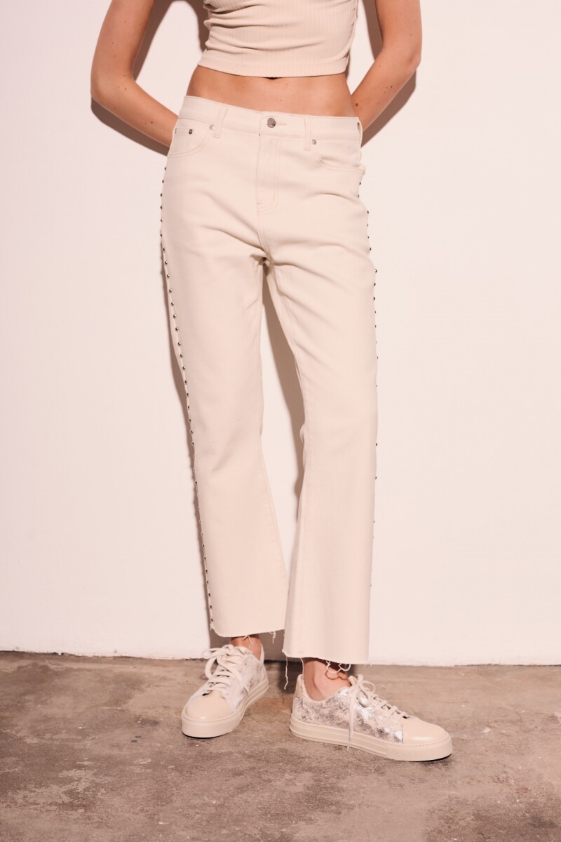 Crop Flare Tachas Nácar