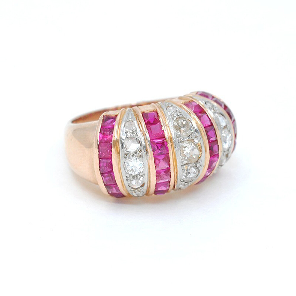 Anillo En Oro 18K Con Rubies Sintéticos, Brillantes Y Dimantes Anillo En Oro 18K Con Rubies Sintéticos, Brillantes Y Dimantes
