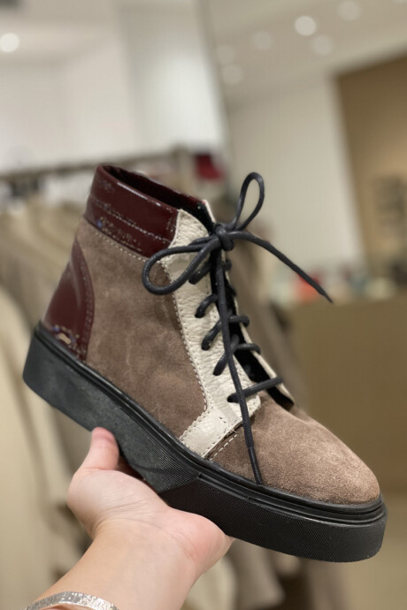 Bota Holly Vison