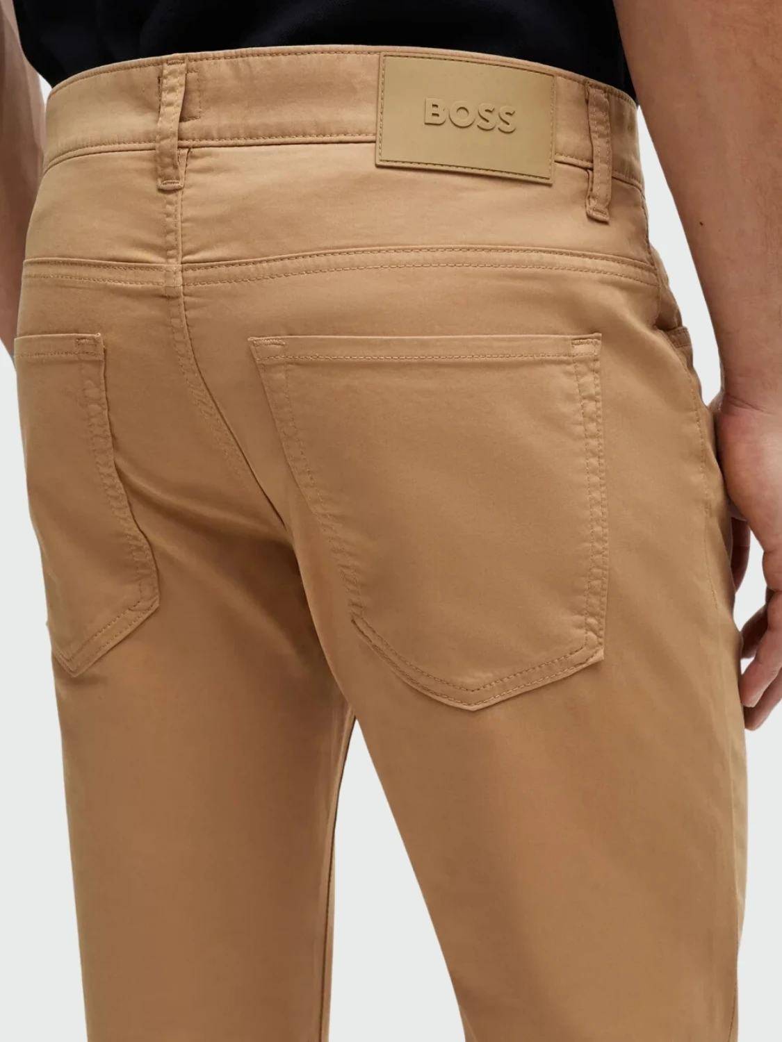BOSS - Pantalón slim fit en denim elastizado con satinado ligero, DELAWARE Beige