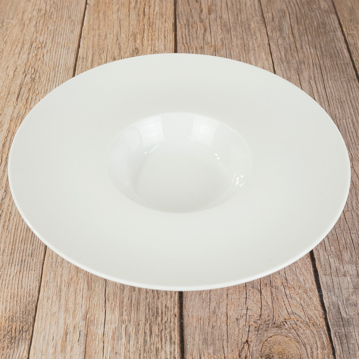 Plato hondo de ceramica con borde ancho 