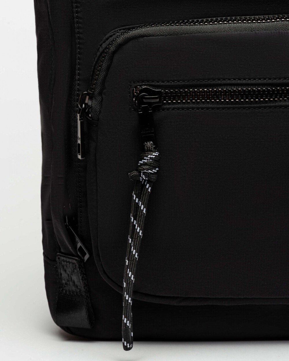 Mochila Forest en Nylon Negro