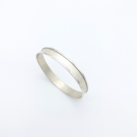 Esclava de plata 925, satinada. Esclava de plata 925, satinada.