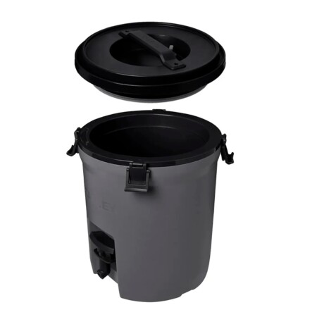 Conservadora Stanley con Dispesador Térmica 7,6 Lts Gráfito