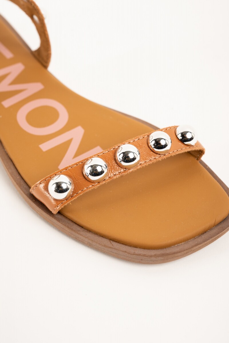 Sandalia Cuero Apliques Camel