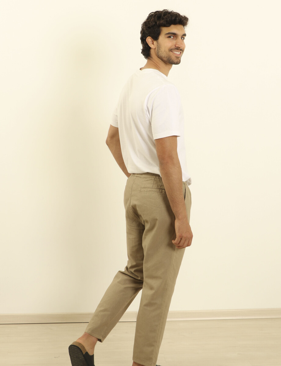 080676 PANTALON HARRY Tostado