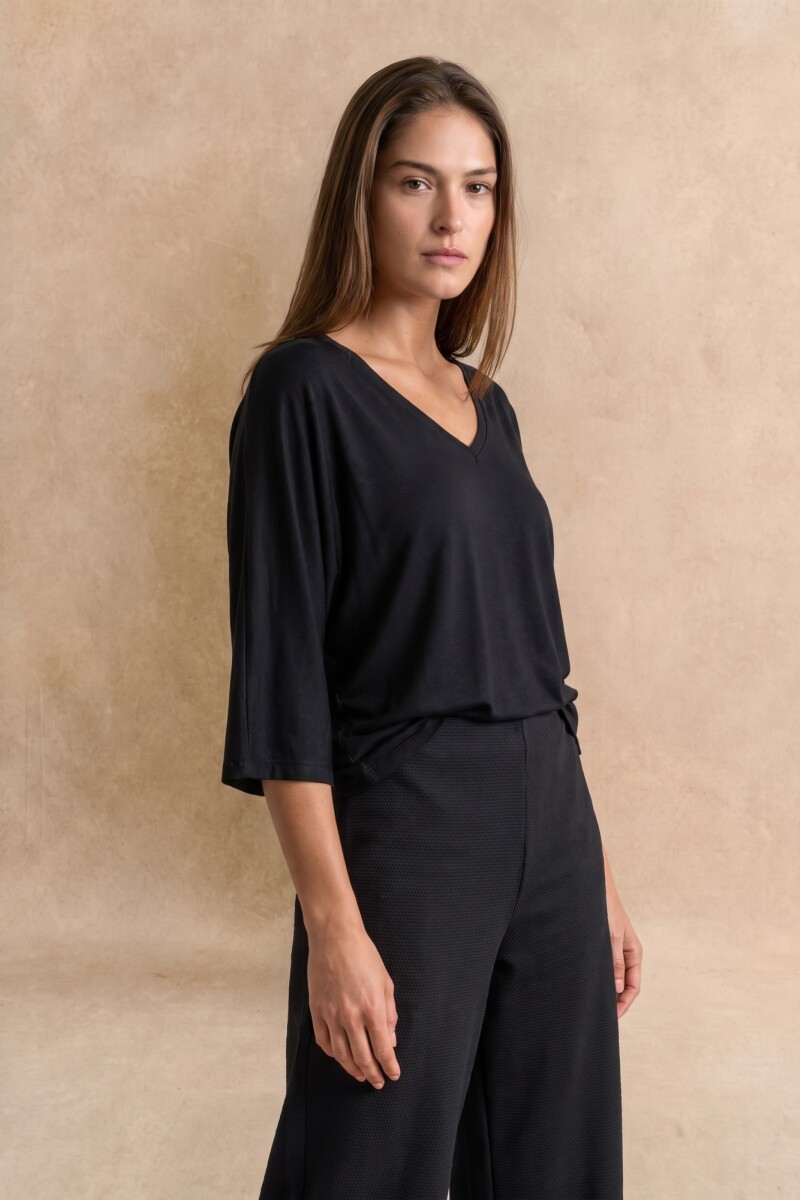 Remera Negro