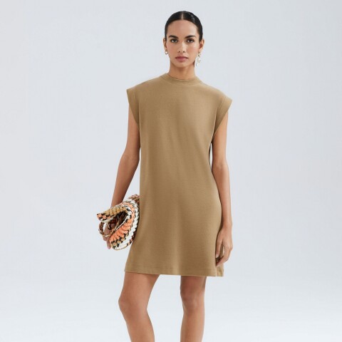 VESTIDO CURTO FEM MARRÓN MEDIO