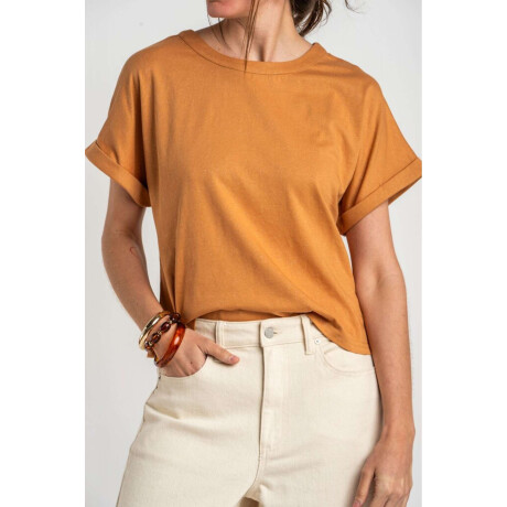 Remera Camel