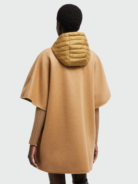 Moncler - Capa de plumón de lana con capucha Beige