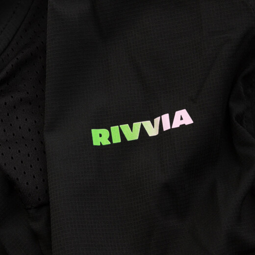 Campera Rivvia Pursuit Spray - Negro Campera Rivvia Pursuit Spray - Negro