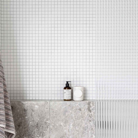 CERAMICA PASTILLA BLANCO BRILLO 30.3X30.3 GAMAS DE BLANCO