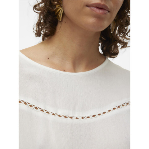 VMMENNY SS LACE TOP WVN GA SNOW WHITE