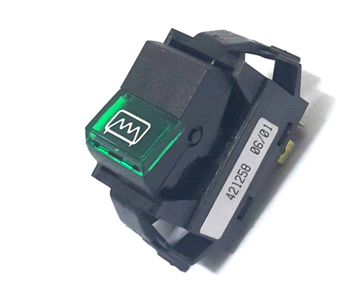 LLAVE BOTON TABLERO VOLKSWAGEN DESEMPA ÑADOR TRAS. PASSAT 81/-3 TERM. (IM.11169) MARILIA 