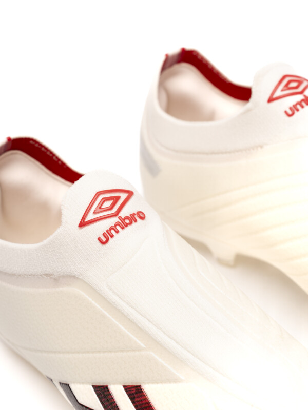 CALZADO VICTORY HG Umbro Hombre 094