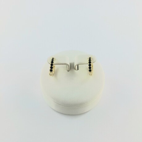 Aros de plata 925 con double de oro 18 ktes y onix. Aros de plata 925 con double de oro 18 ktes y onix.