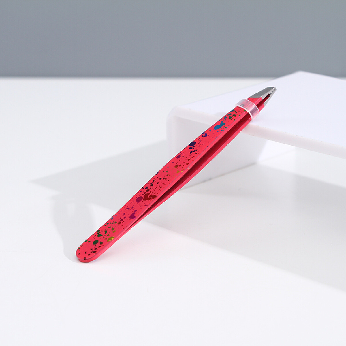 Pinza Para Depilar De Punta Oblicua - Fucsia 
