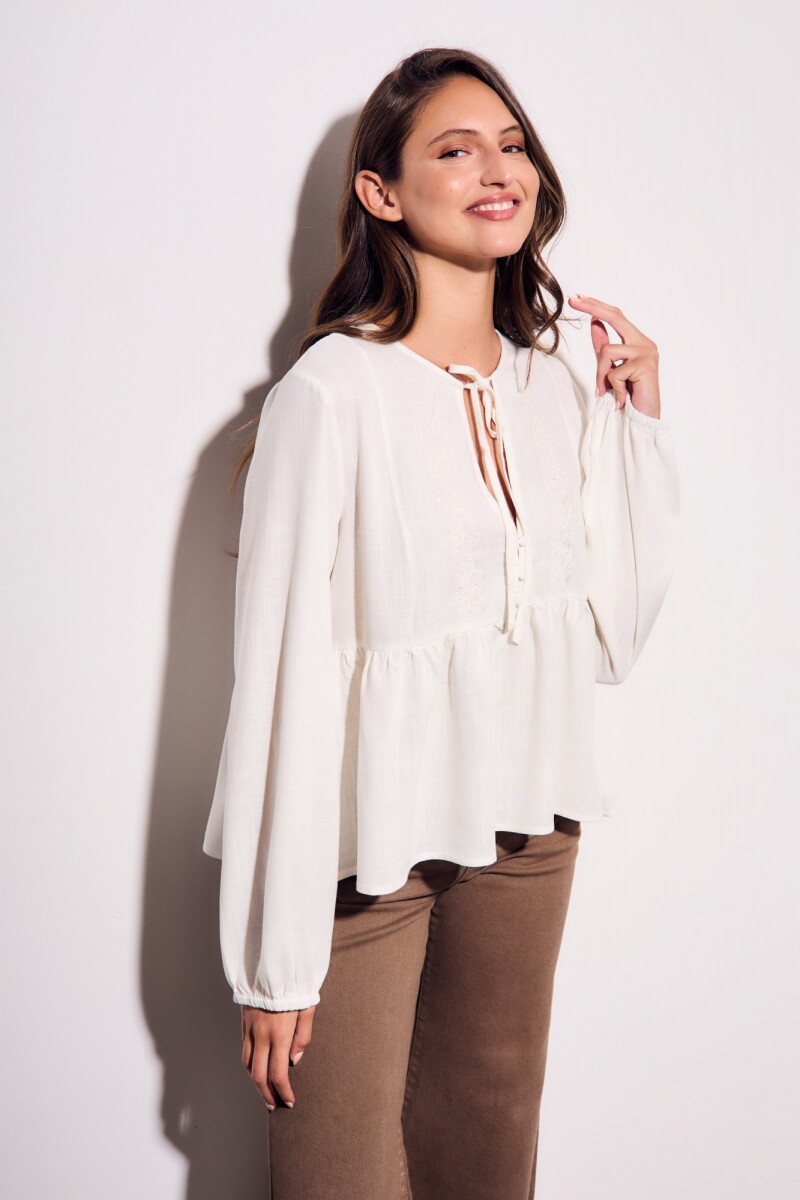 Blusa Viscosa Bordada Nacar