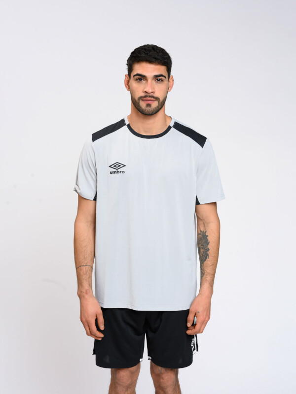 REMERA NUO HOMBRE Umbro Hombre 052