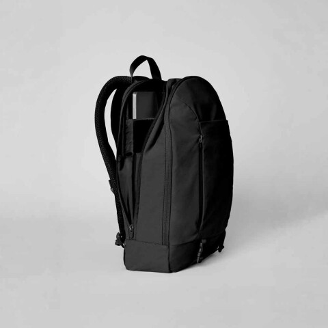 Mochila The Sleek Backpack Unisex Black