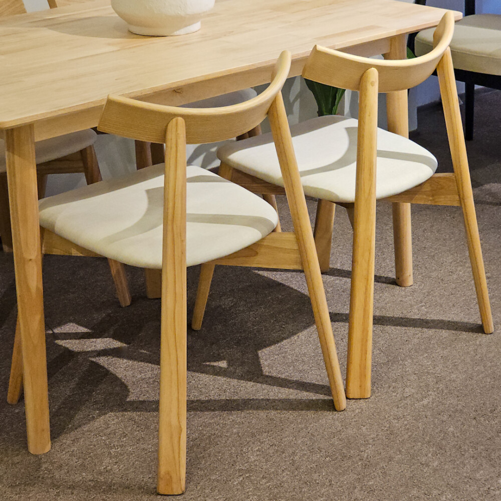 Mesa de comedor Dalia 140 x 80cm Mesa de comedor Dalia 140 x 80cm