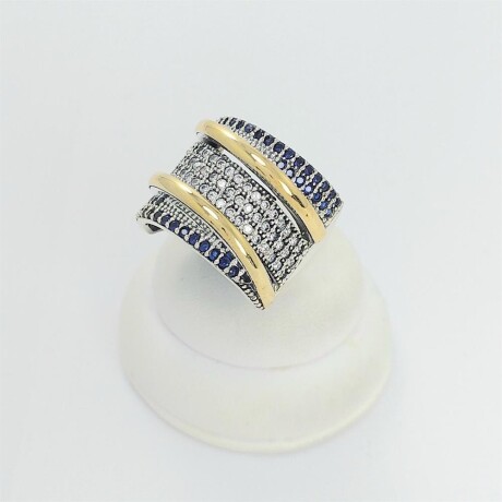 Anillo de plata 925, con circonias y filetes media caña en double de oro 18 ktes. Anillo de plata 925, con circonias y filetes media caña en double de oro 18 ktes.