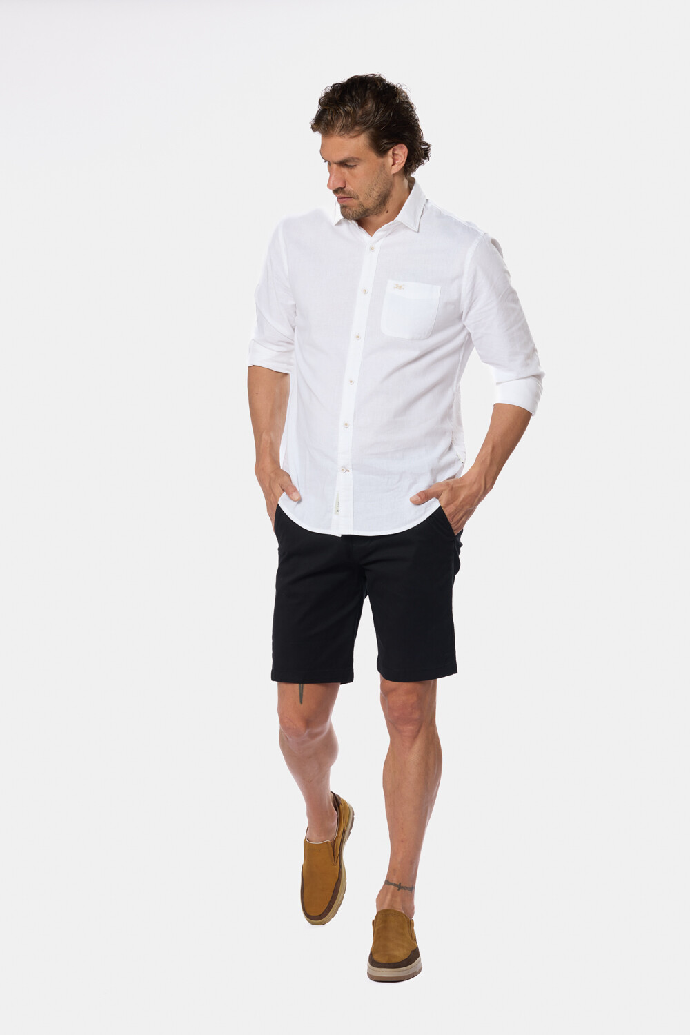 BERMUDA CARGO Negro
