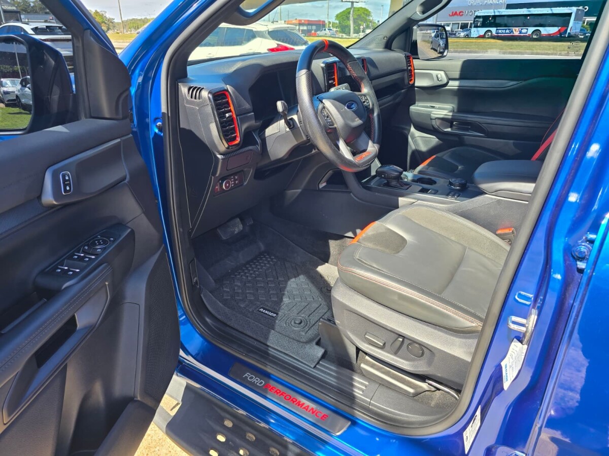 Ford Ranger Ranger V6 3.0L Extra Full Descuenta IVA Ford Ranger Ranger V6 3.0L Extra Full Descuenta IVA