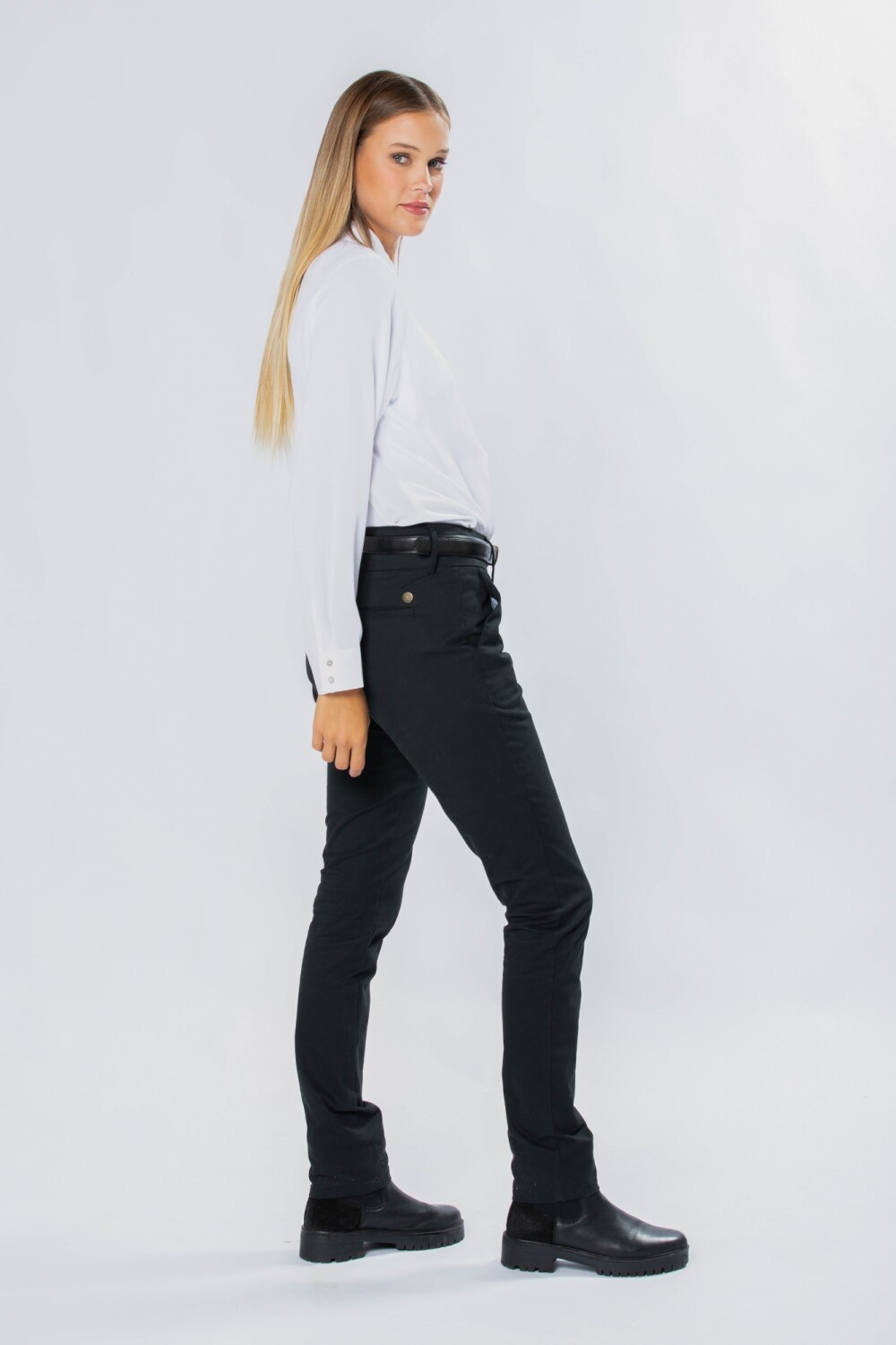 PANTALÓN DE GABARDINA SKINNY NEGRO